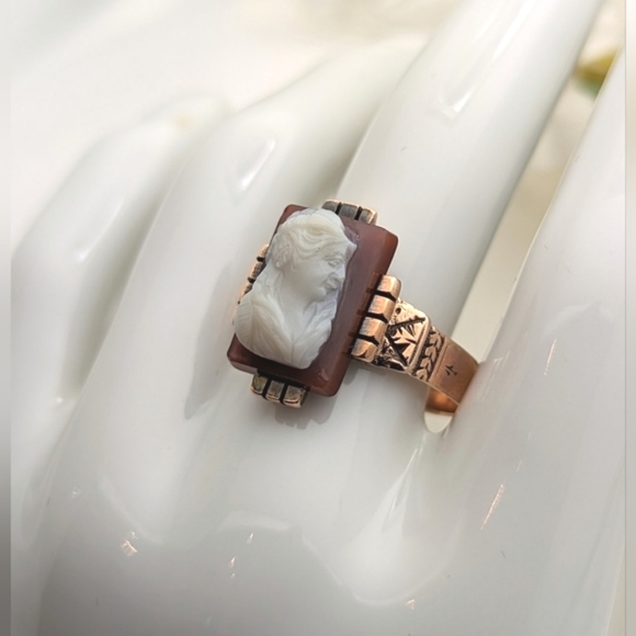 Victorian 9K Rose Gold Sardonyx Agate Cameo Ring